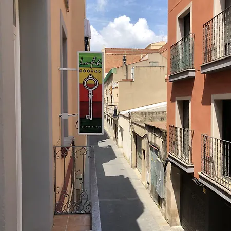 אכסניה Loft Group *