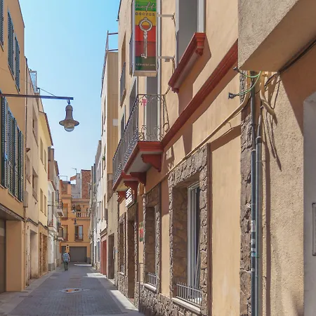 Loft Group Albergue Lloret de Mar