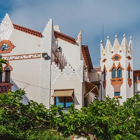 Loft Group بيت شباب يوريت دي مار