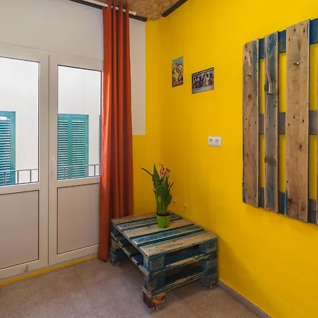 Loft Group Hostel Lloret de Mar