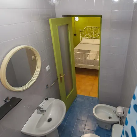 Loft Group بيت شباب *