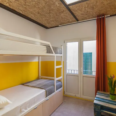 Loft Group Hostel Lloret de Mar