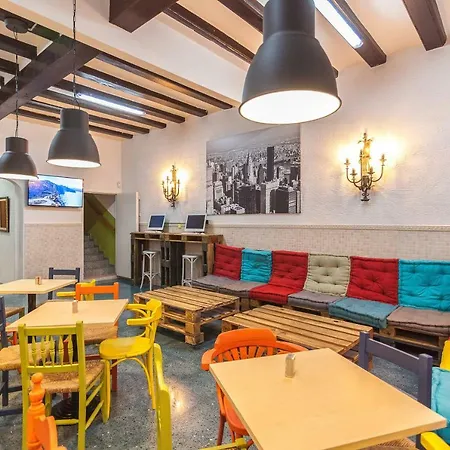 Loft Group Ostello *