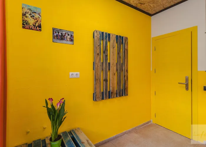 Loft Group Vandrarhem Lloret de Mar