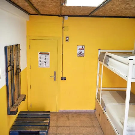 Loft Group 호스텔 *